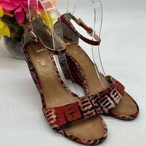 Seychelles Delta Patterned Wedge Heels Size 7 MCW4758D